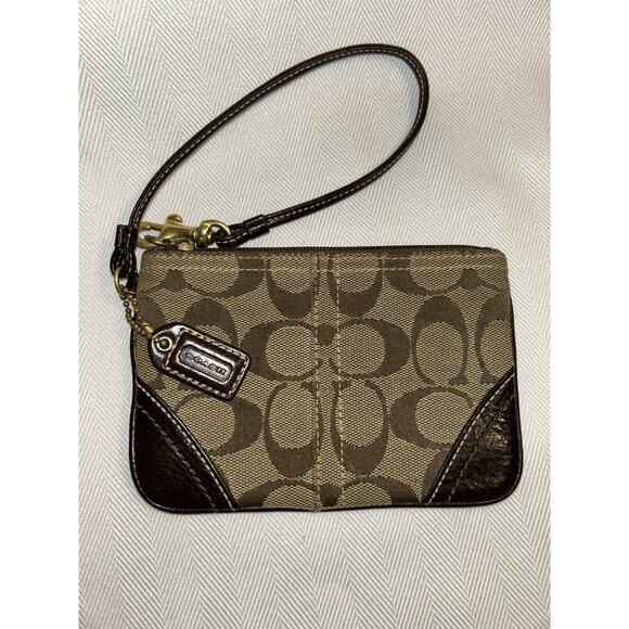 Coach Wristlet Brown Logo Leather 6X4 Inches Vintage - Picture 1 of 5